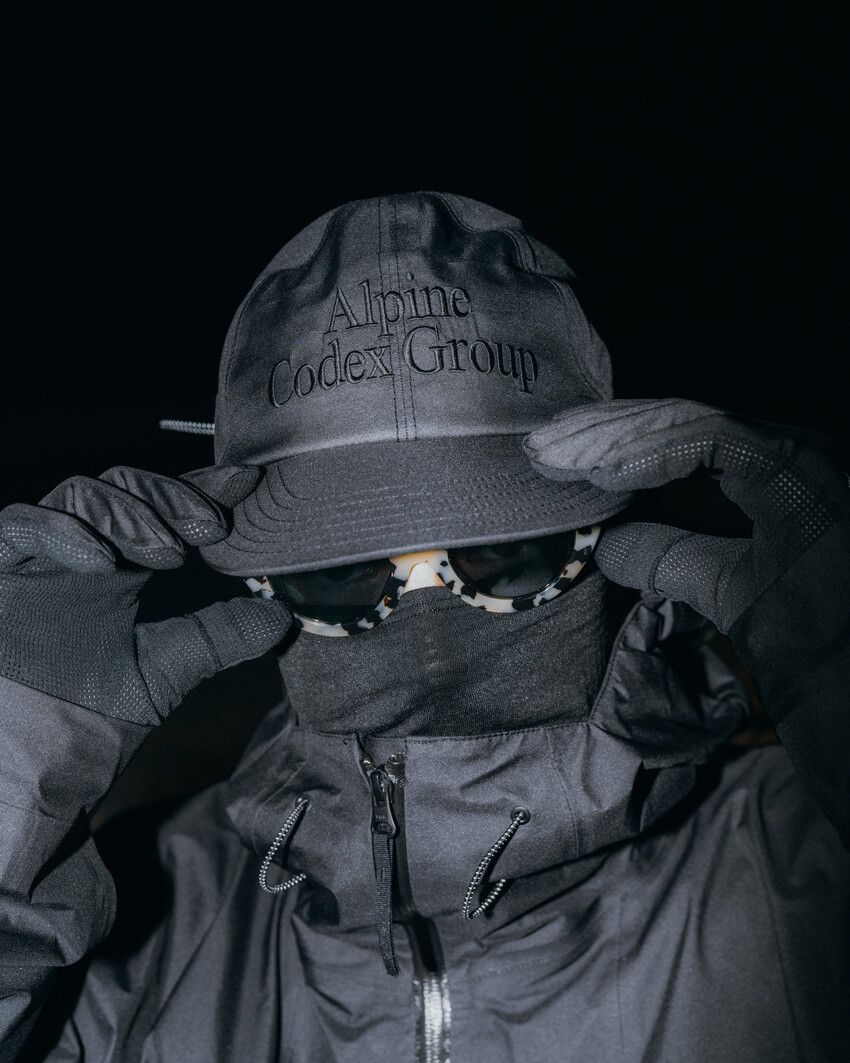 「ゴールドウイン」がアクチュアル・ソースとコラボ。架空のハイキンググループのユニフォームを作った！ - 5枚目の画像