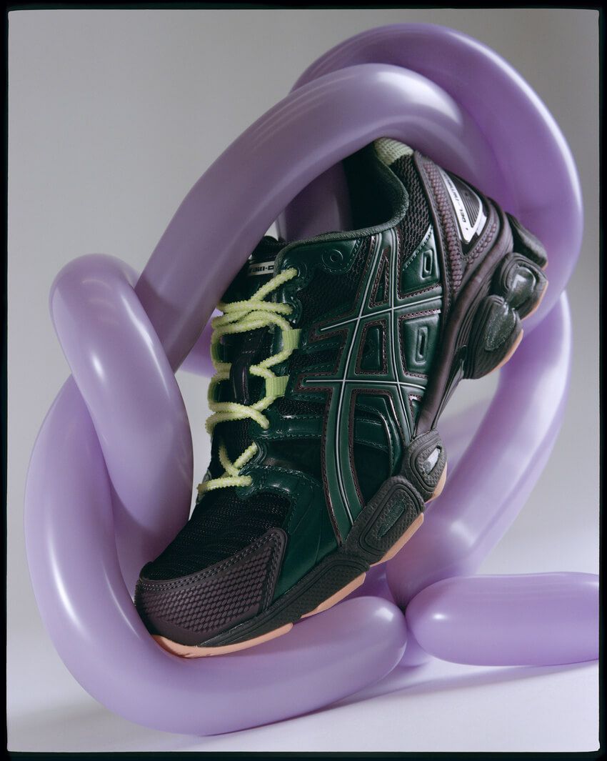 2日連続リリース！「アシックス」が放つ大胆カラーの“Y2K”なコラボ作 - 26枚目の画像