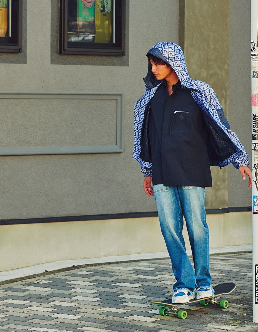 プロサーファー平原颯馬が着こなす、茅ヶ崎のオレンジとブルーに共鳴する「フェンディ」 - 2枚目の画像