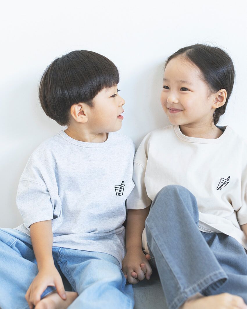 大人顔負けの子供服「オージュ」から長場雄とのコラボ作。ファッションの楽しさを我が子にも！ - 2枚目の画像