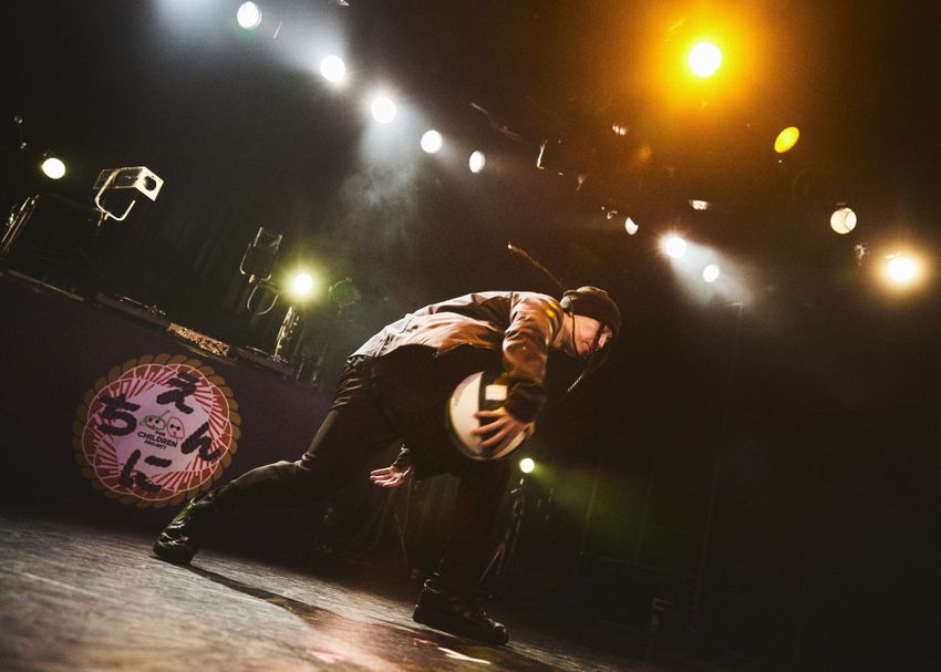 般若、ZORNも登場！「幼児虐待」根絶を訴えた親子イベント、その前代未聞の光景 - 42枚目の画像