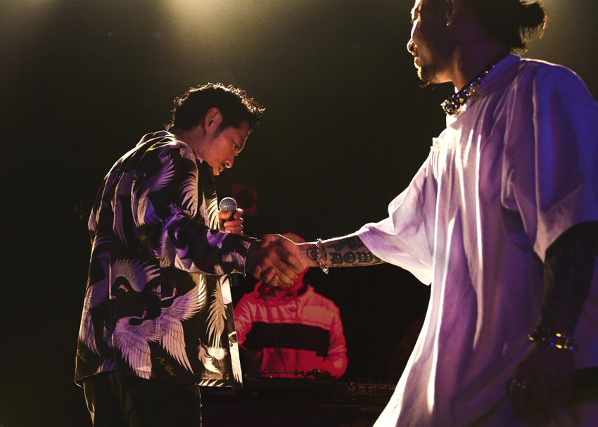 般若、ZORNも登場！「幼児虐待」根絶を訴えた親子イベント、その前代未聞の光景 - 1枚目の画像