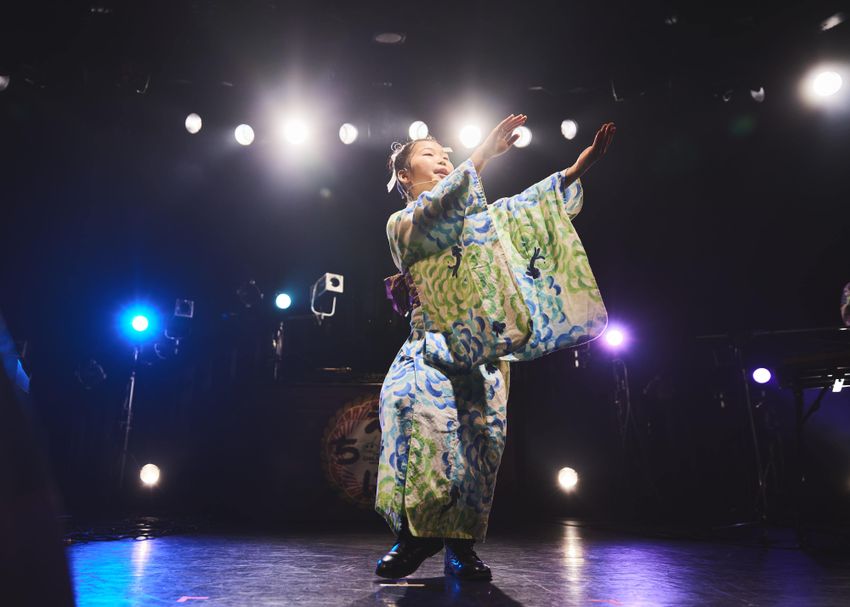 般若、ZORNも登場！「幼児虐待」根絶を訴えた親子イベント、その前代未聞の光景 - 34枚目の画像