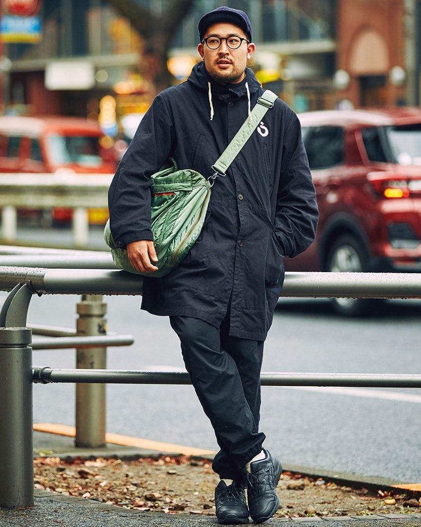 足元「アシックス」な洒落人スニーカースナップ！意外なほどに好相性な大人カジュアル4例 - 1枚目の画像