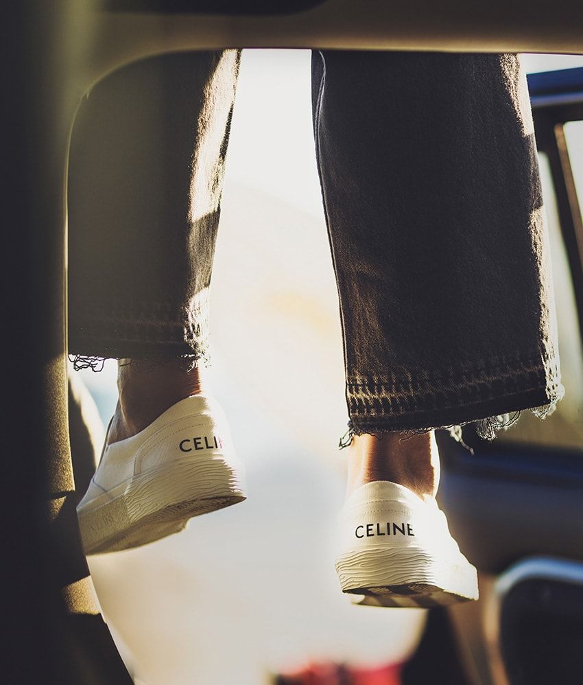 「エルメス」と「セリーヌ オム」のスリッポンは、若々しさとリッチ感が共存する大人のスニーカーだ - 4枚目の画像