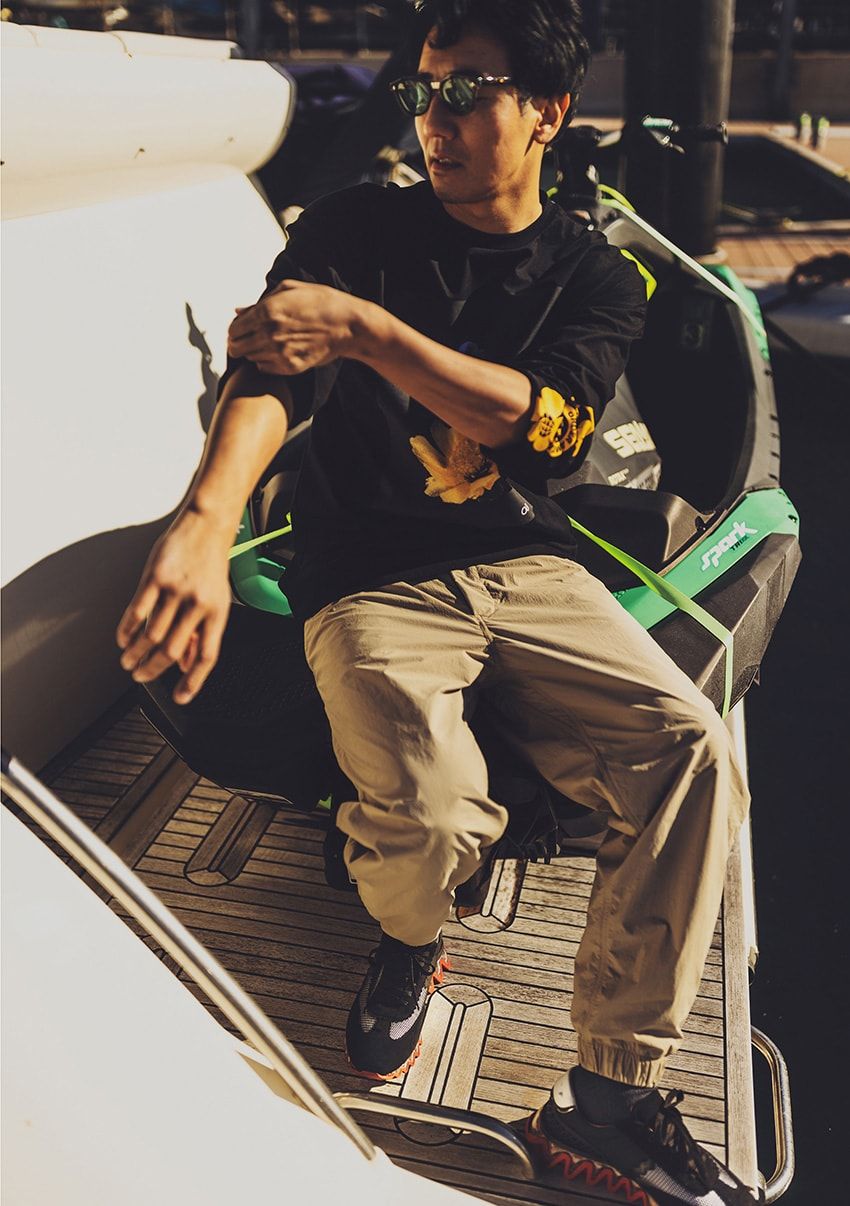 いつもの服に効果バツグン！ 挿し色に使える鮮やかな最新スニーカー7選 - 1枚目の画像