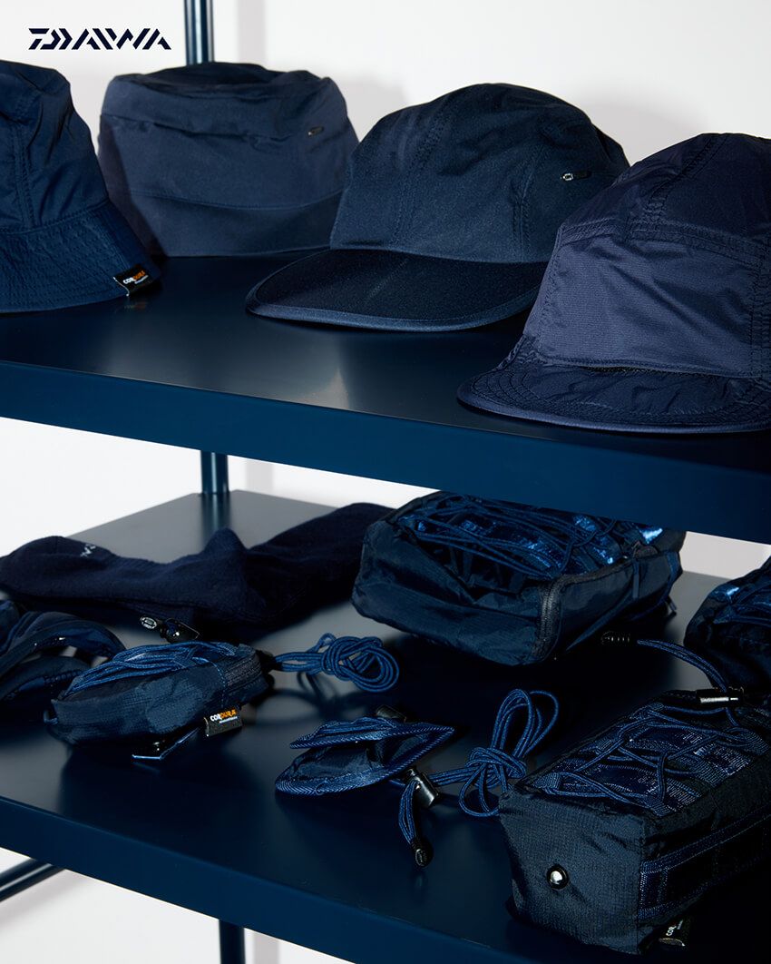 すべてネイビーの最新「ダイワ」は、あらゆるライフスタイルにハマる注目ライン - 1枚目の画像