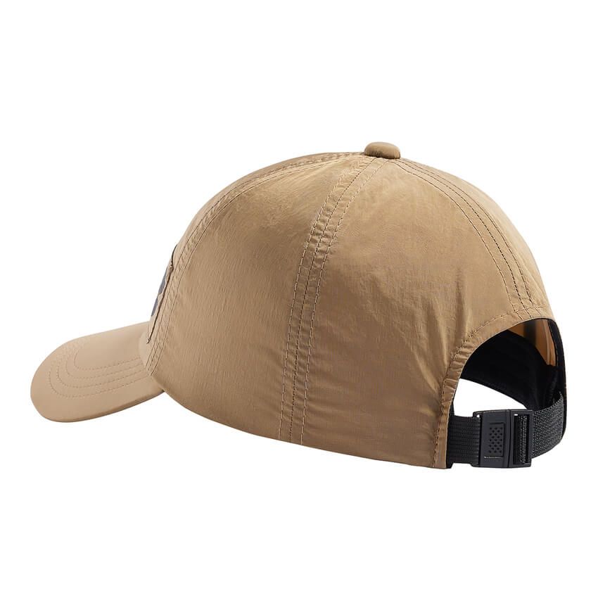 「オーラリー×ニューバランス」にウェアも登場！ ヴィンテージ風デザインに機能を搭載 - 38枚目の画像