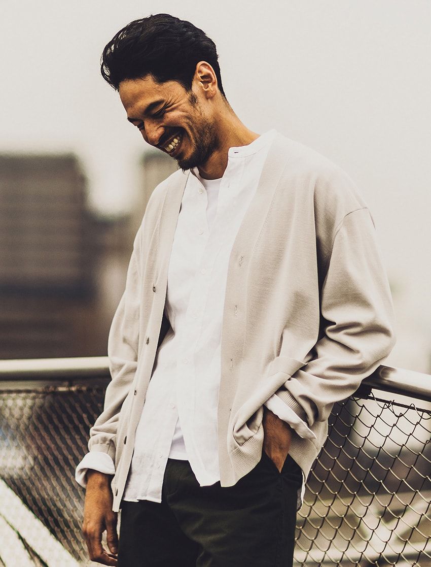 スタイル別カーディガン3者3様スタイル。自然派、都会派、自由派の選びと着こなし術 - 1枚目の画像