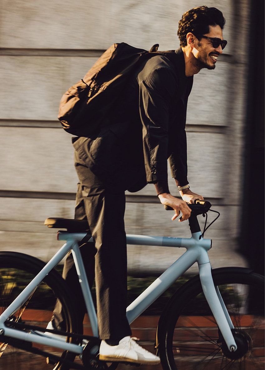 【休日も着たくなるスーツ5選】機能素材、シルエットの工夫で仕事も対応する優秀作 - 4枚目の画像