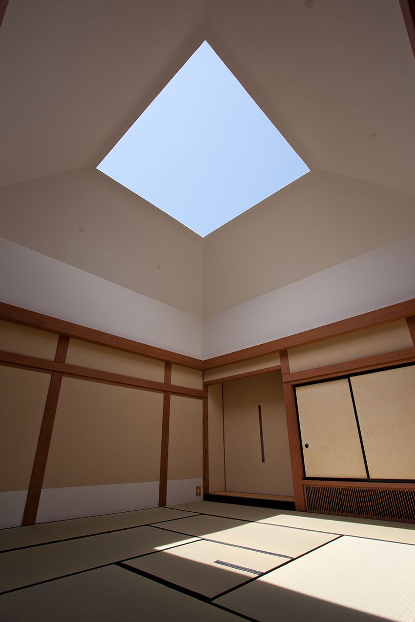 世界で唯一！ あの芸術家の“アート作品に宿泊”できるホテル「光の館」がハイコスパ！ - 5枚目の画像