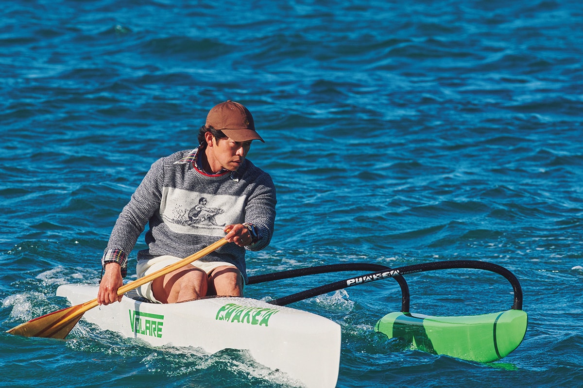 トップパドラー・金子ケニーが纏う「ブルックス ブラザーズ」の潮風を