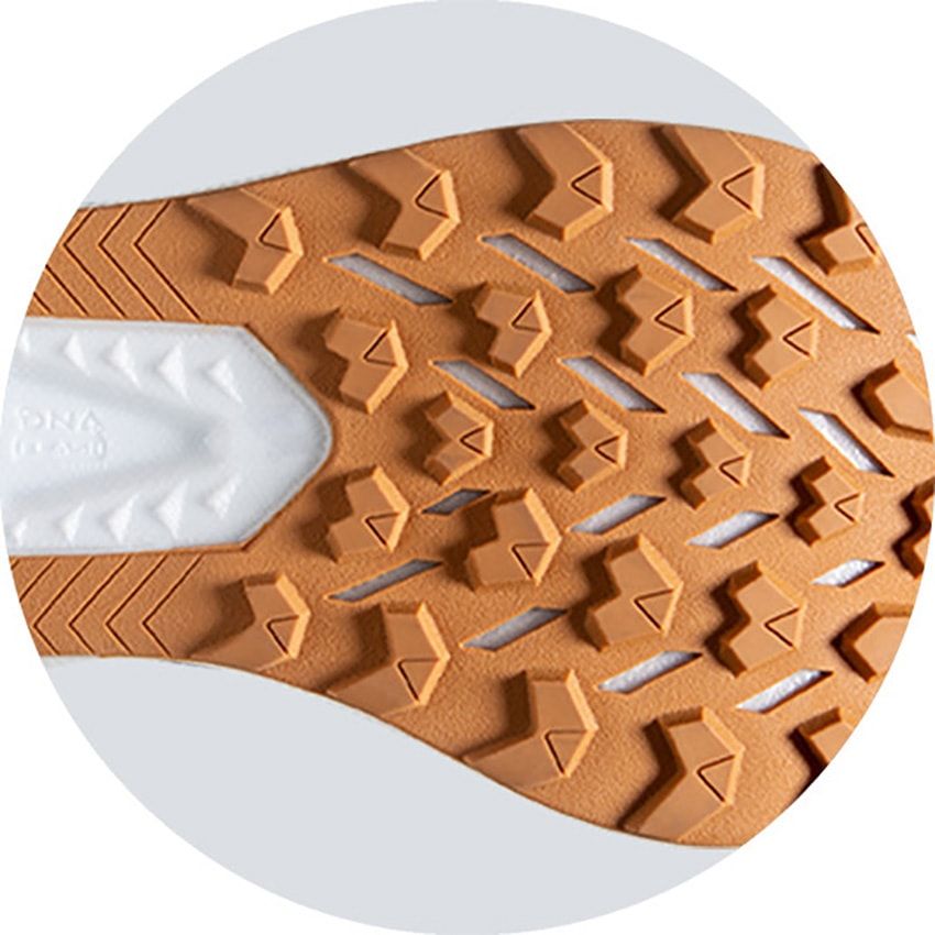 ピューマに着想を得た超ハイテクスニーカー、ブルックスの新作「カタマウント2」 - 38枚目の画像