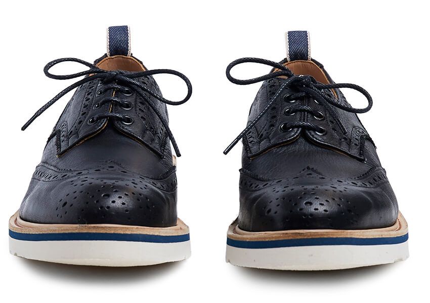 “赤耳”付きトリッカーズは「デンハム」別注！ インディゴのストライプソールもアクセントに - 8枚目の画像