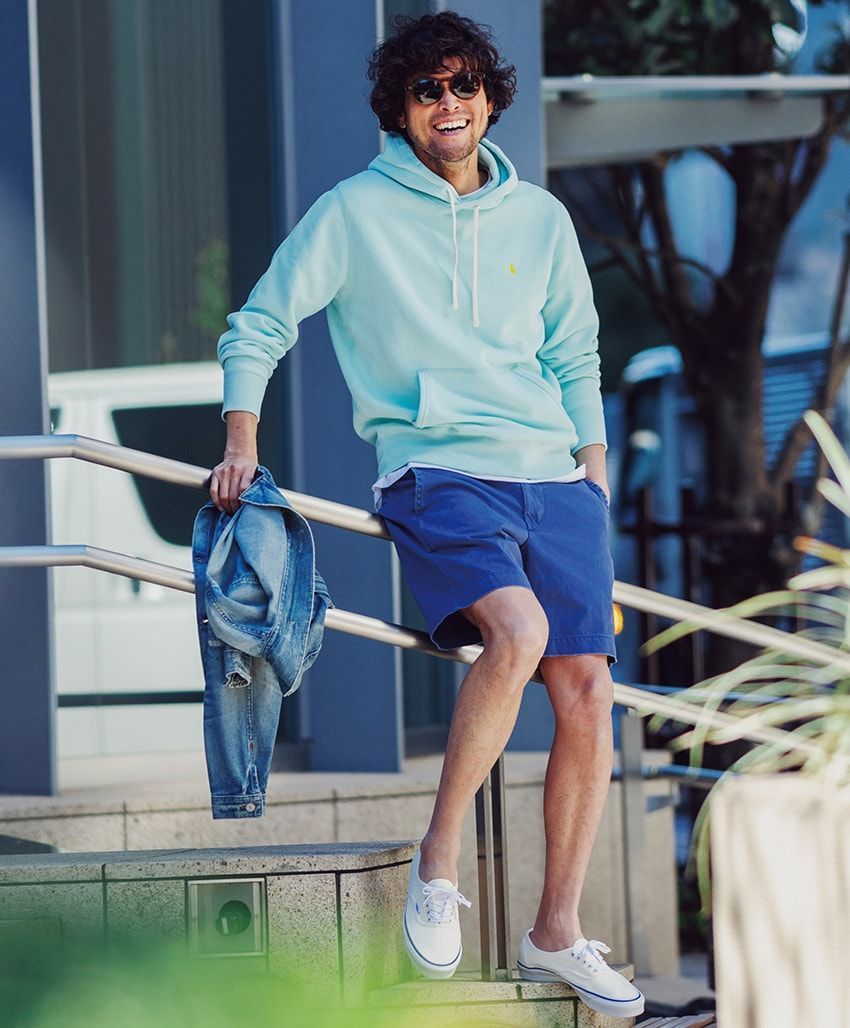 リーバイス、ラルフ、サカイetc.が演出する底なし“青沼”。大人のブルーコーデ4例 - 5枚目の画像