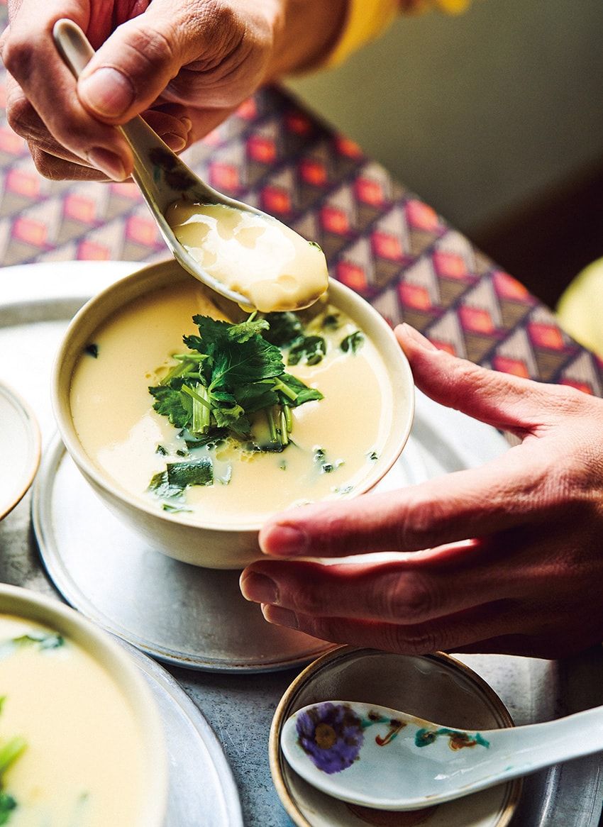 湘南風アレンジ「茶碗蒸し」レシピ。わかめとしらすを入れるのがマーシー流 - 1枚目の画像