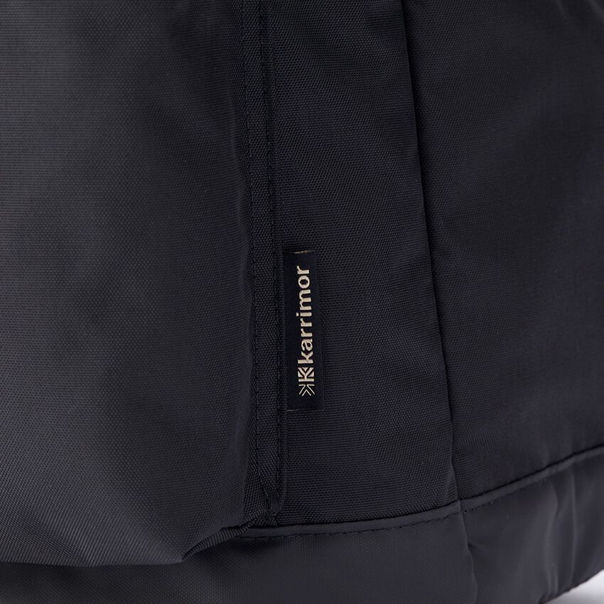 「カリマー」の保冷機能付きバックパック。代表モデル2型に“黒ラベル”の味付け - 23枚目の画像
