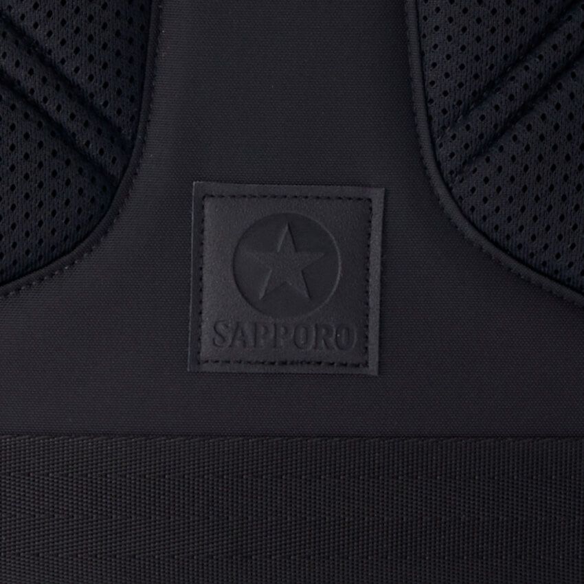 「カリマー」の保冷機能付きバックパック。代表モデル2型に“黒ラベル”の味付け - 16枚目の画像