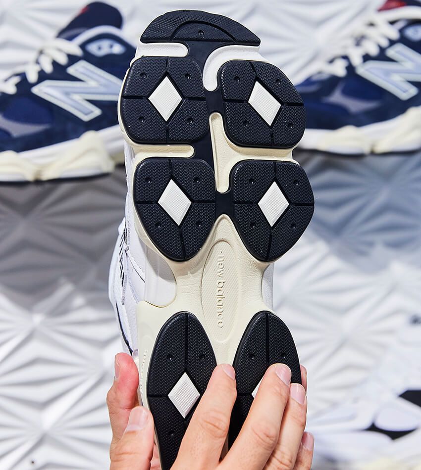 今ニューバランスで売れまくっているスニーカーはコレ！ 機能性カーゴパンツも登場 - 20枚目の画像