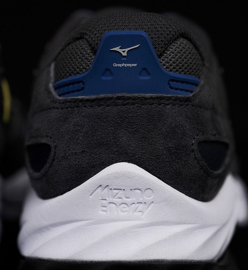 「これ、ミズノ？」と思わせるモダンなスニーカーはグラフペーパー別注。人とかぶりたくない派に！ - 4枚目の画像