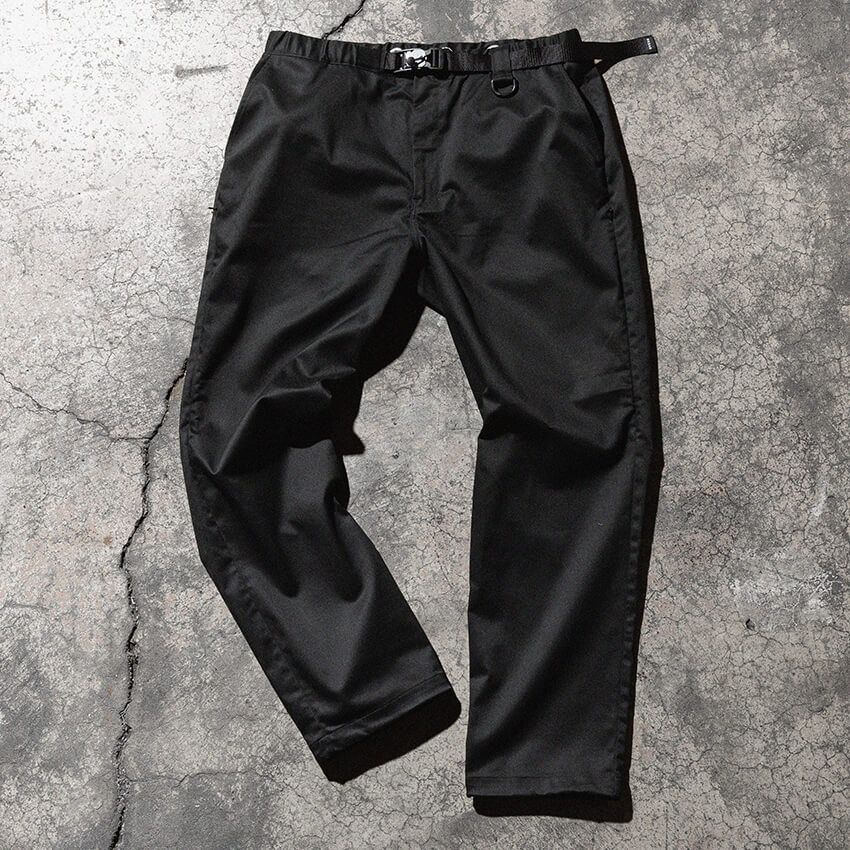 キャンプ仕様の「ディッキーズ」。Dカン、ドローコード、ベンチレーションなどを装備！ - 2枚目の画像