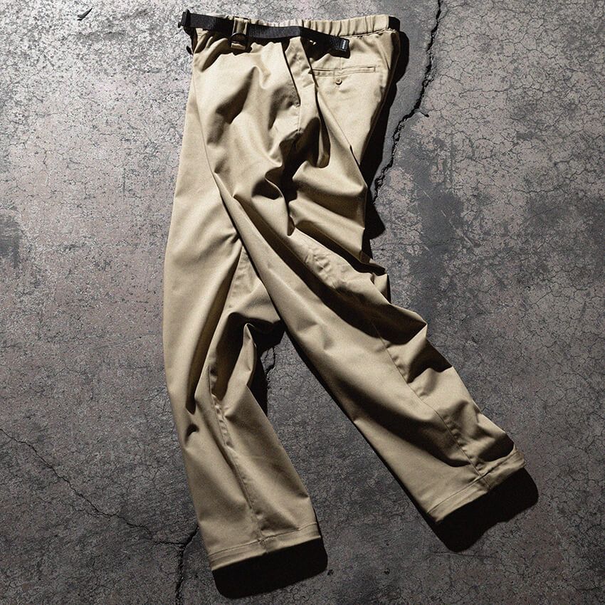 キャンプ仕様の「ディッキーズ」。Dカン、ドローコード、ベンチレーションなどを装備！ - 4枚目の画像