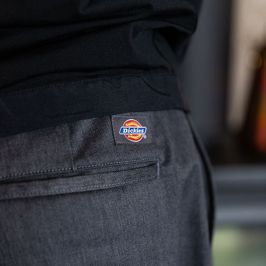 キャンプ仕様の「ディッキーズ」。Dカン、ドローコード、ベンチレーションなどを装備！ - 6枚目の画像