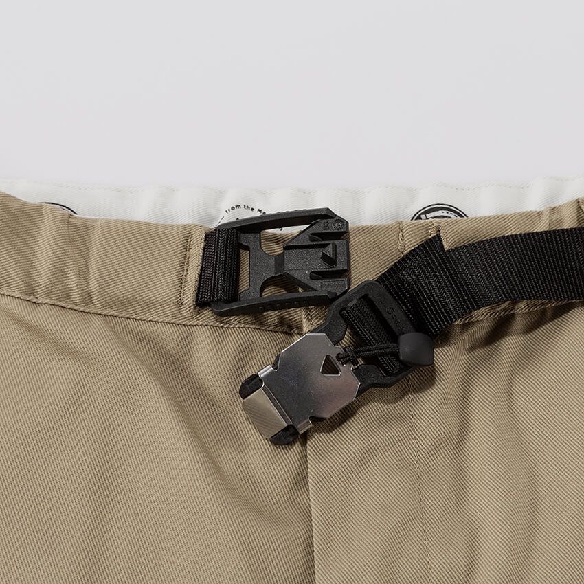 キャンプ仕様の「ディッキーズ」。Dカン、ドローコード、ベンチレーションなどを装備！ - 19枚目の画像