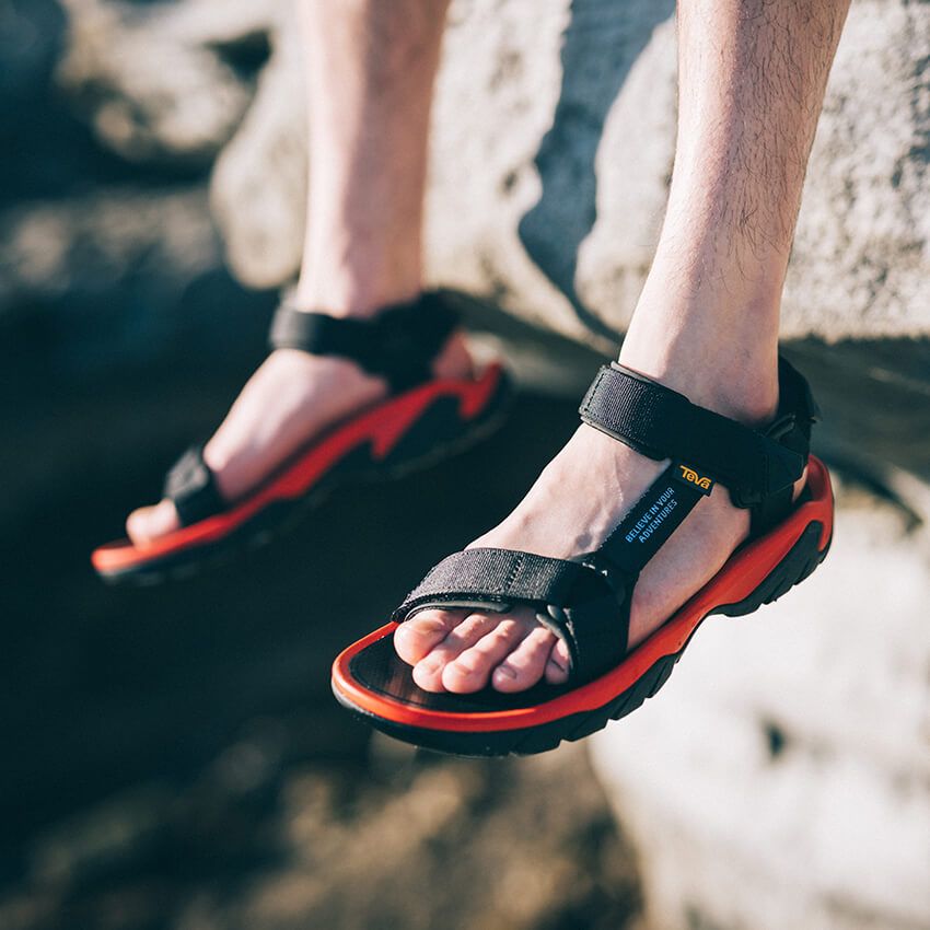 “ナンガ色”になった「テバ」の高機能サンダル！ 臭いを抑える効能も - 2枚目の画像