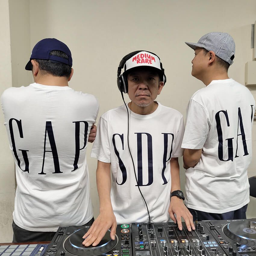 GAPとSDP。スチャダラのライブ限定アイテムは極めてヒップホップ的なグラフィック - 2枚目の画像