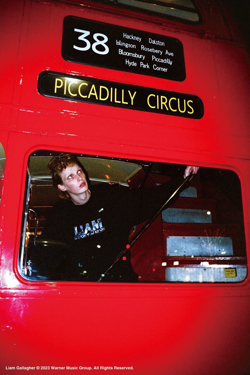 30代、40代のオアシス服が「ダイリク」から。デニムに似合うリアム・ギャラガーのロンT - 8枚目の画像