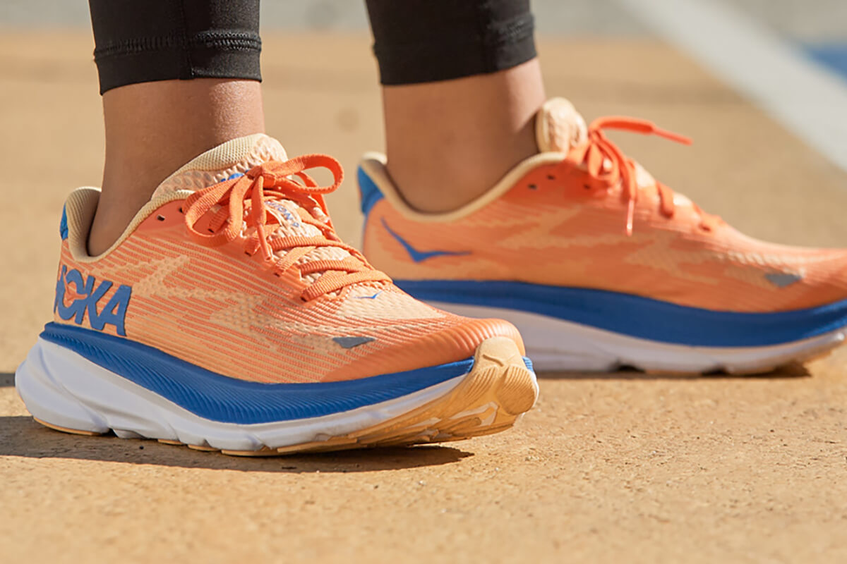 HOKA」のキッズライン初登場。未来のアスリートを支える大人顔負けの