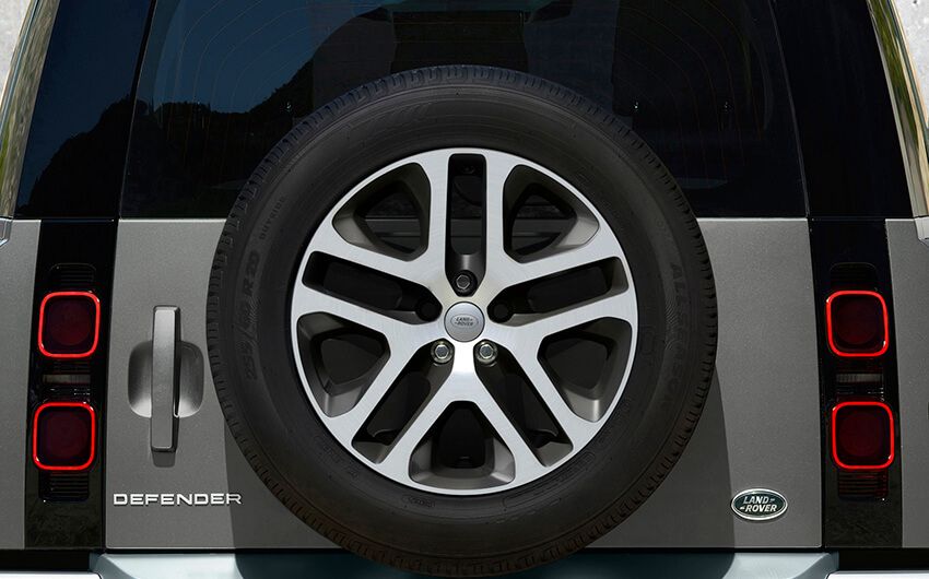 ディフェンダーに限定車が登場。モデル名はルーツを感じさせる「イースナー」 - 20枚目の画像