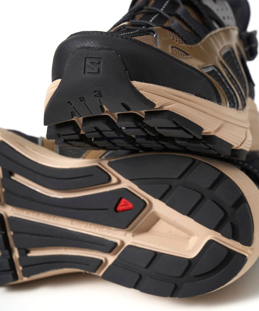 「グラミチ×サロモン」アウトドアの両雄初コラボ。サンダル履きもできるハイブリッドスニーカー - 32枚目の画像