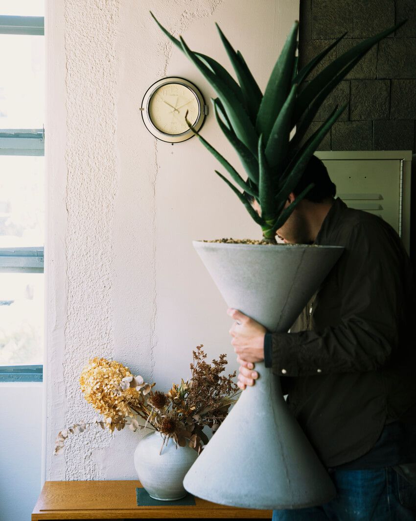 カバーコード別注で「パシフィックファニチャー」の名プロダクトが全部“ベージュ“に！ - 13枚目の画像