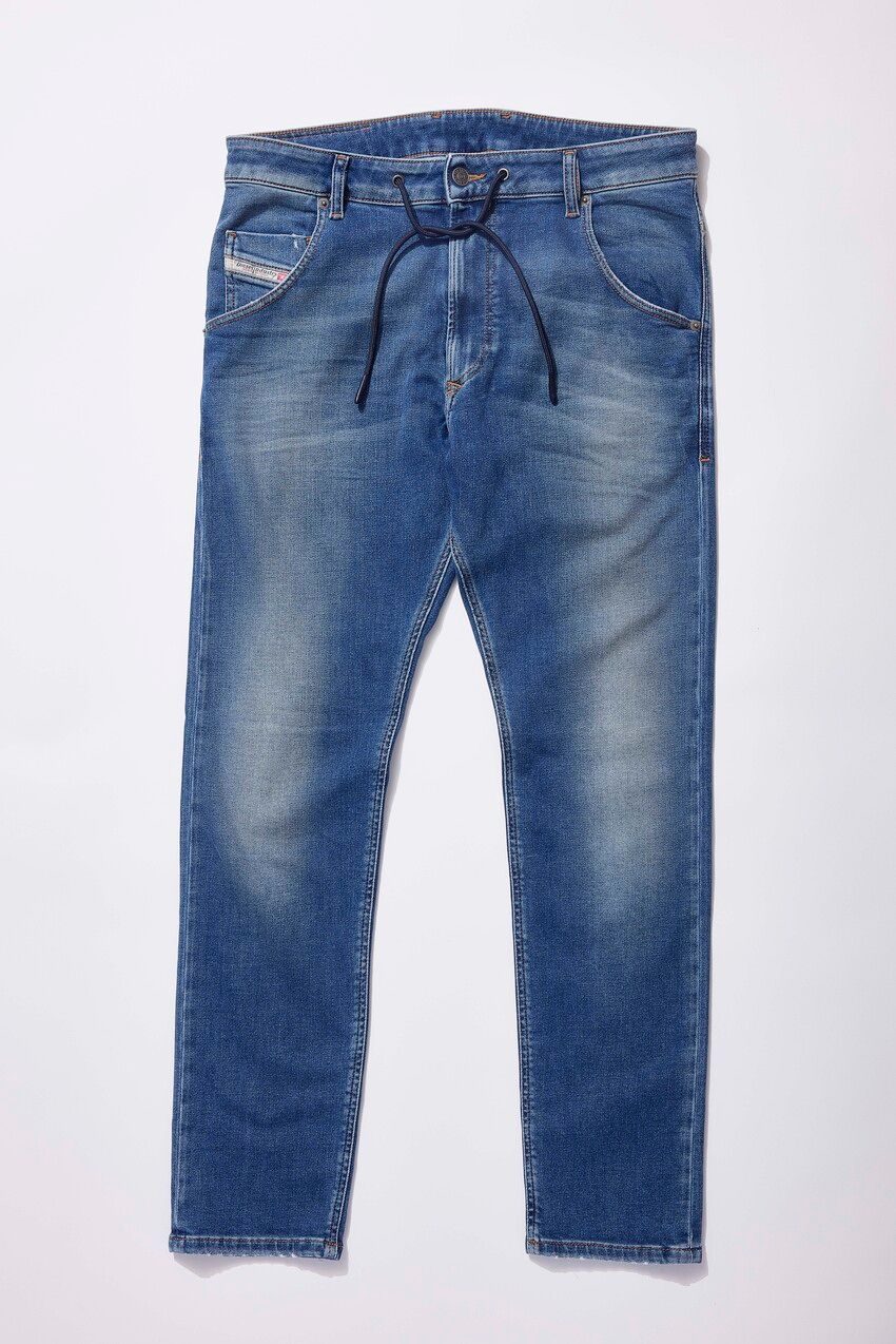 “リーバイス最強説”立証！ アルピー酒井が5本のデニムをはき比べてみた結果 - 7枚目の画像