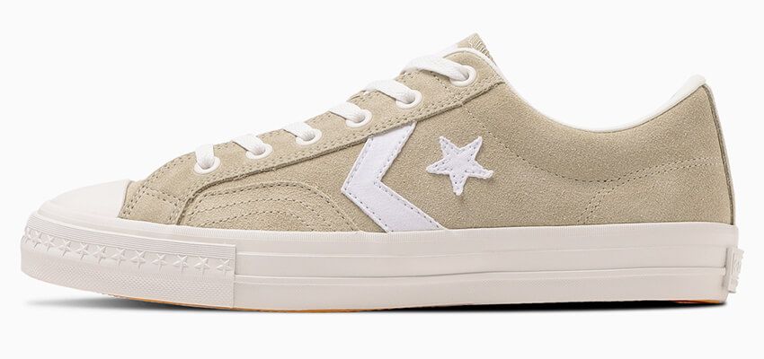 今季はベージュで別注。人気コラボ「ユニオン×コンバース」に新色登場 - 3枚目の画像