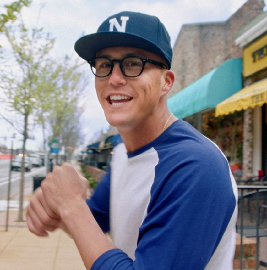 WBC日本代表ヌートバー選手がメガネ姿でペッパーミル。見ることできたら嬉しい「Zoff」のCM - 3枚目の画像