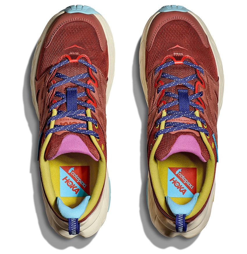 カラフルな「HOKA」は「コトパクシ」とのコラボ作。1点もののヒップ