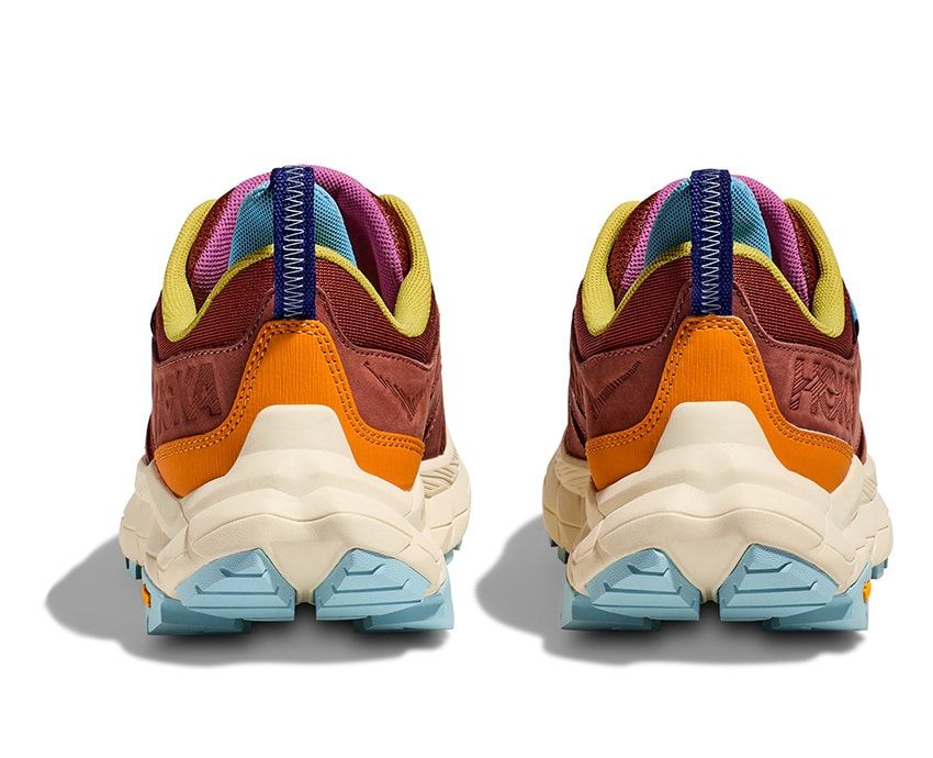 カラフルな「HOKA」は「コトパクシ」とのコラボ作。1点もののヒップパックも登場 - 9枚目の画像