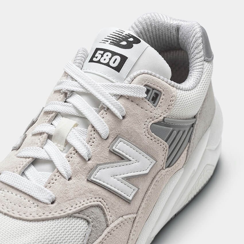 ニューバランス「580」をコム デ ギャルソン・オムがアレンジ。ソールにはロールバー搭載 - 10枚目の画像