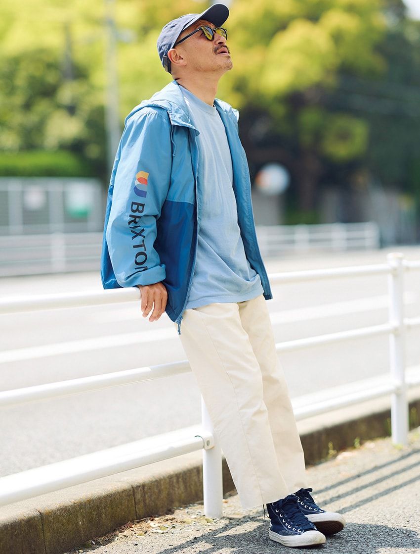 色で、柄で、着こなしで際立つ個性。夏でも涼しげなブルー使いの達人9名をスナップ！ - 1枚目の画像