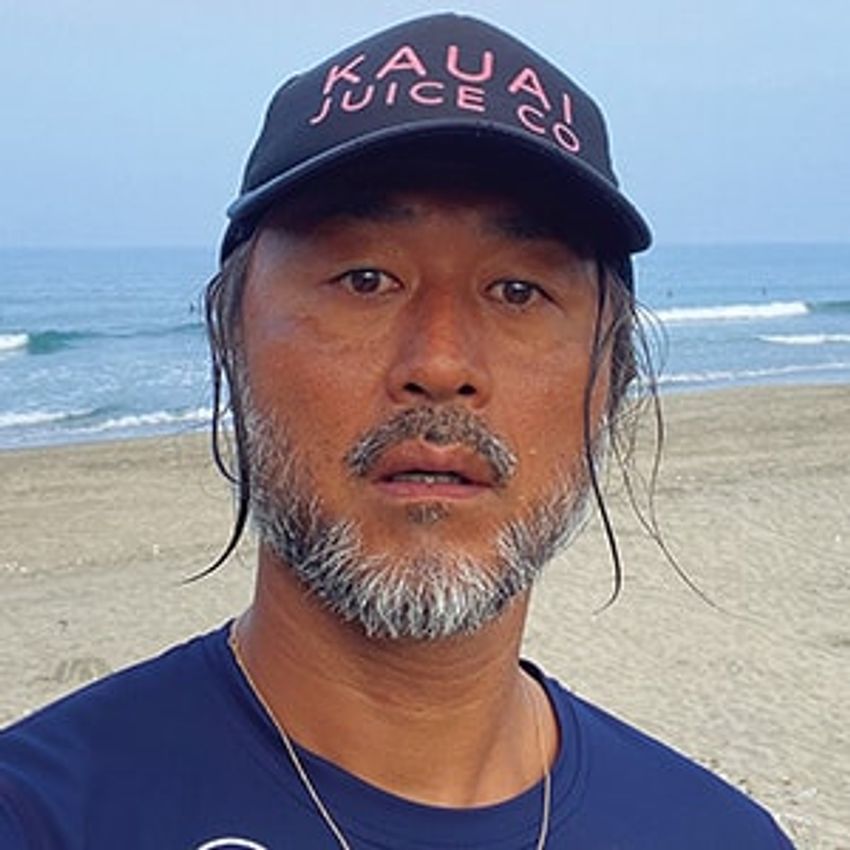 大人のビーサンに“ドレカジ”なシャツ……種市暁さんの“気持ちいい”モノ語り - 2枚目の画像