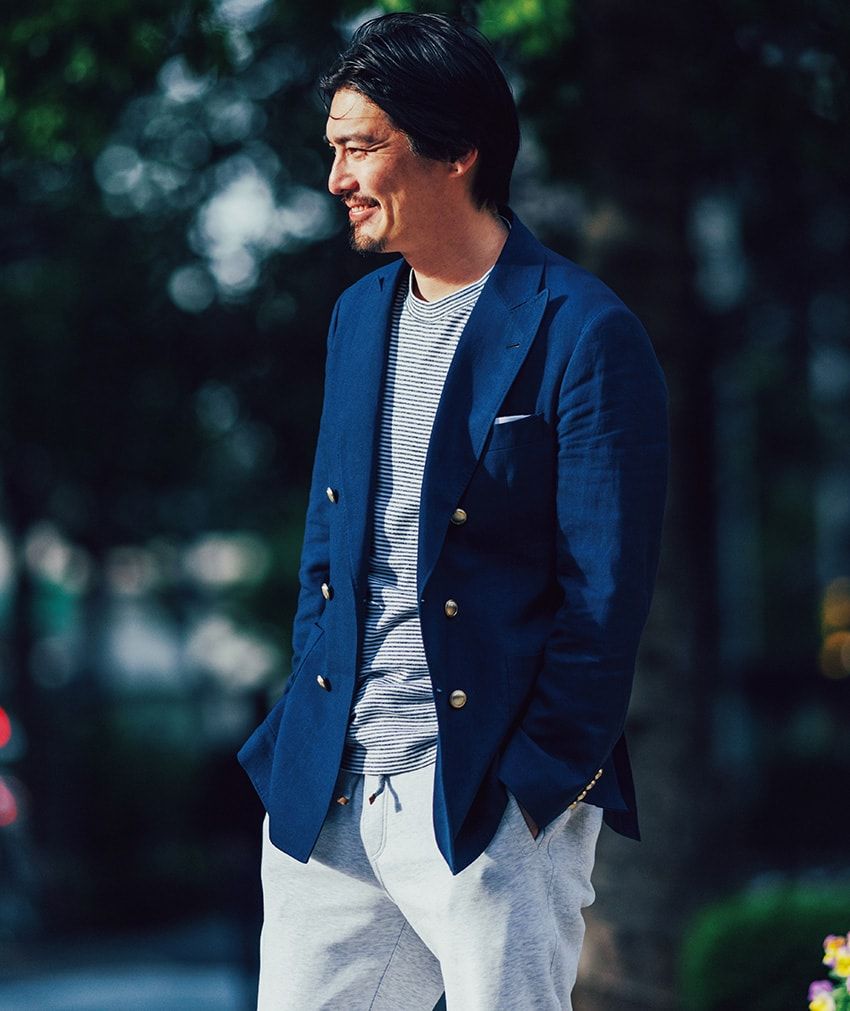 【2023年の紺ブレ選び】正解は、カチッと＆ユルッが共存する“アン紺ブレ”だ - 1枚目の画像