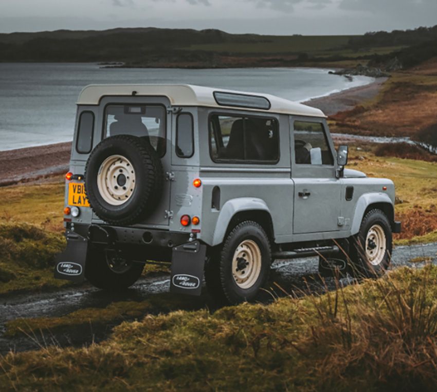 1965年製「クラシックディフェンダー」が新車で!? 最新機能を盛り込んだ古き佳き一台 - 14枚目の画像