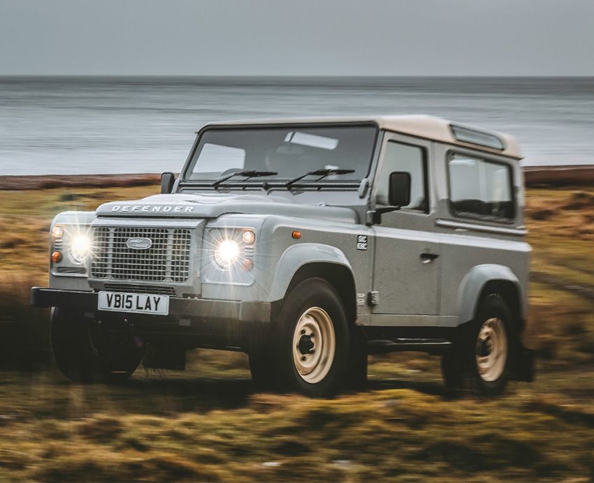 1965年製「クラシックディフェンダー」が新車で!? 最新機能を盛り込んだ古き佳き一台 - 17枚目の画像