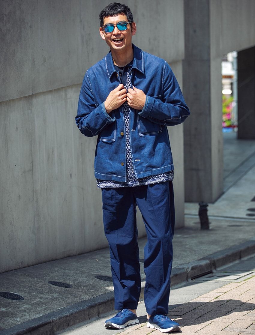 個性が際立つ“オールネイビー”スタイル6例。清潔感と抜け感を両立した匠たちの着こなし術 - 6枚目の画像