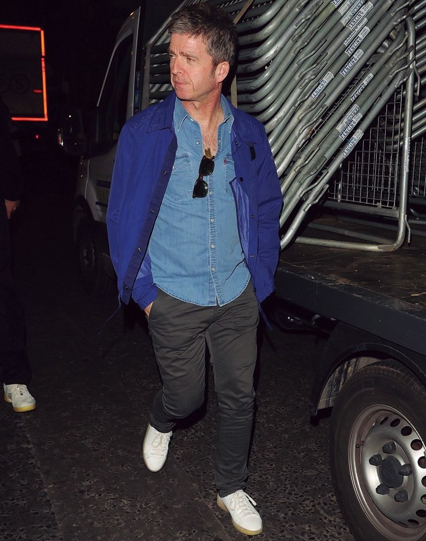 ブラピにジョージ・クルーニー、ベッカムも“青”！海外セレブのブルーな着こなし8選 - 8枚目の画像