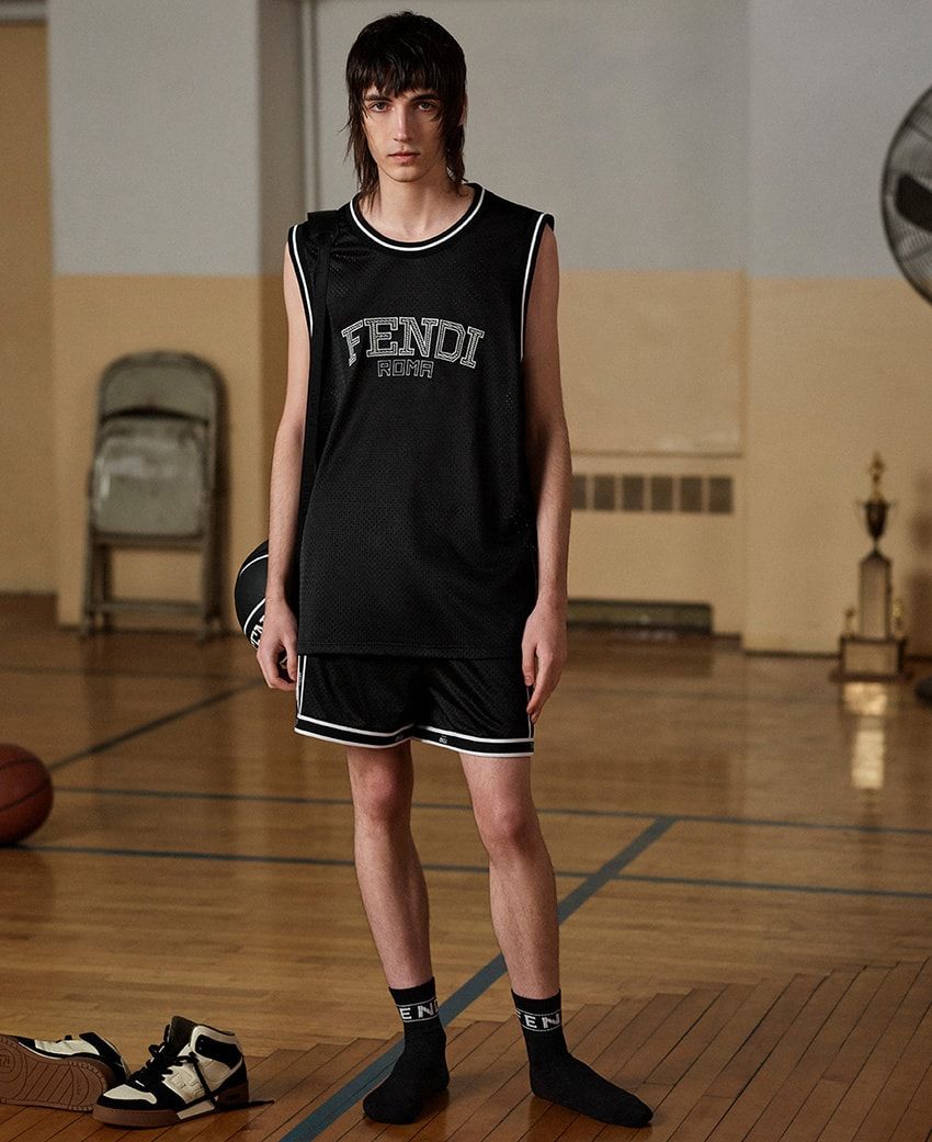 「フェンディ」のバスケコレクション。ウェアからスニーカーにボールまで、全アイテムを公開！ - 2枚目の画像