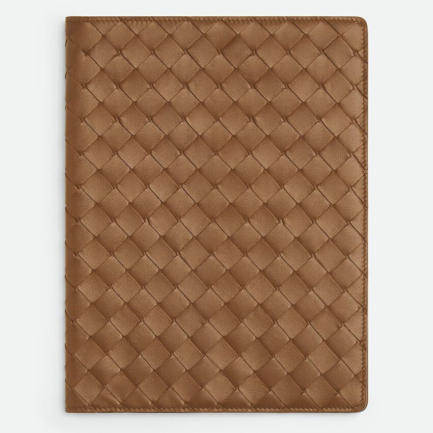 “上質な余剰素材”がアートに変身。「ボッテガ・ヴェネタ」のリザーブ レザー シリーズ - 7枚目の画像